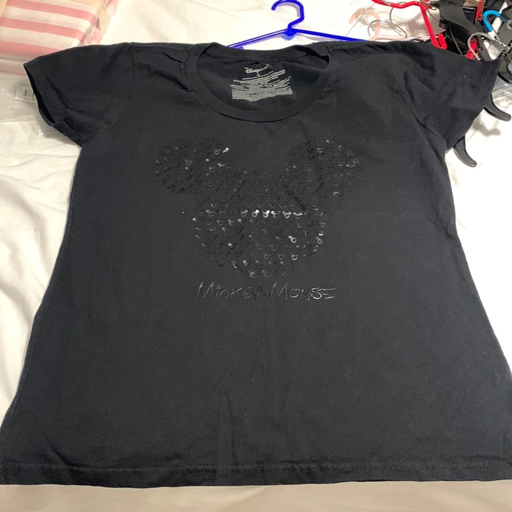 XL Disney black on black t-shirt - super cute - worn once